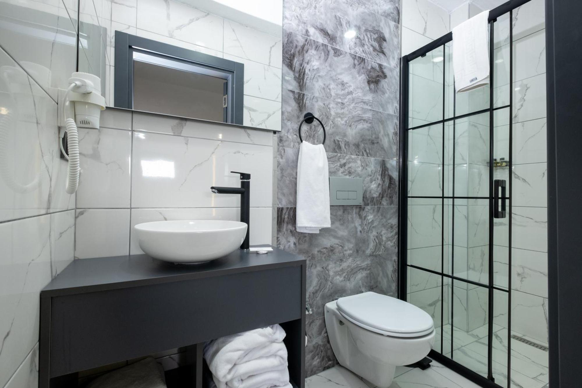 Fly Point Airport Hotel Arnavutkoy Экстерьер фото